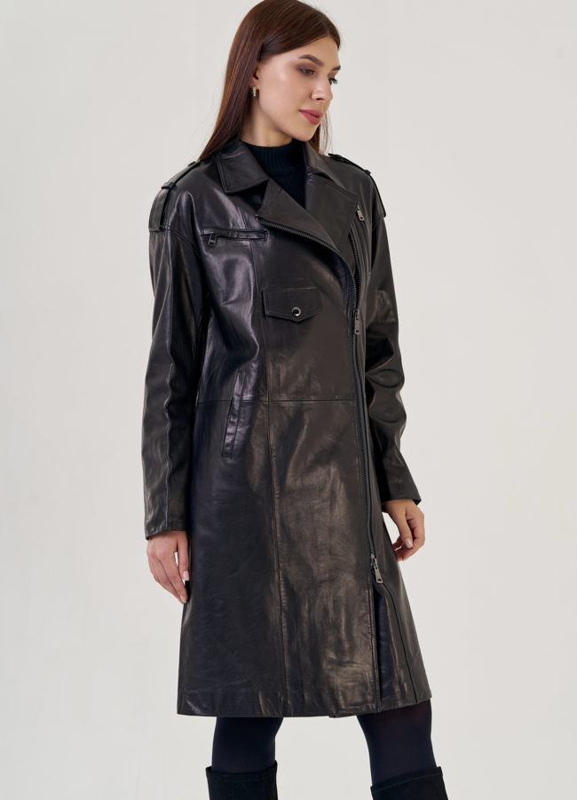 Женский плащ черного цвета  модель № 21584 универмаг малина