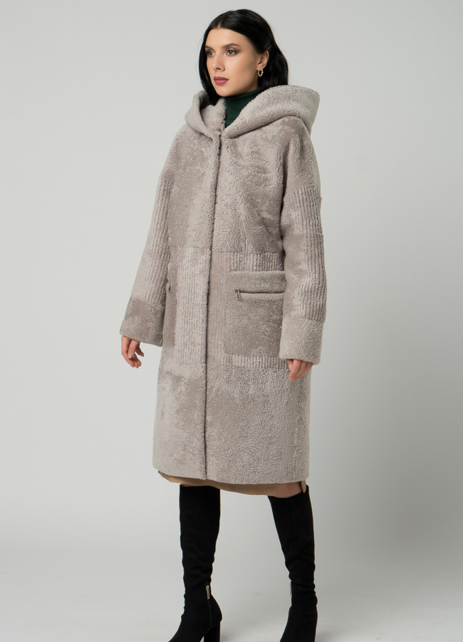 фото Шуба из овчины в сером цвете с капюшоном модель № 21979