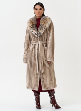 Женская шуба из меха норки с воротником из меха рыси