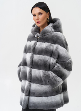 Шуба из кролика с капюшоном Шуба из кролика с капюшоном