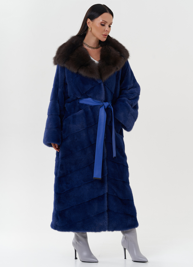 Шуба из норки с капюшоном из меха куницы модель № 27568 в кредит