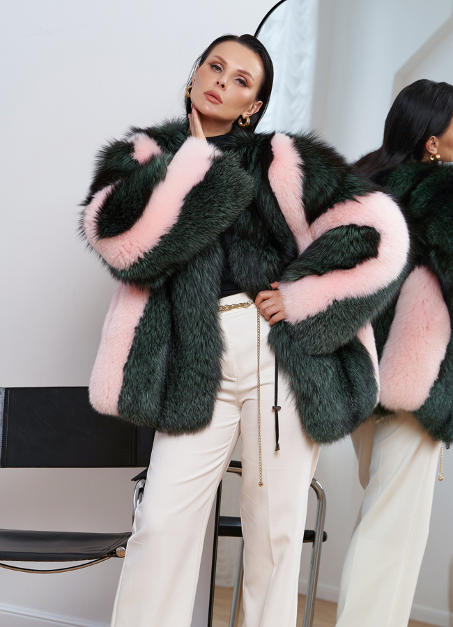 Женская шуба из меха чернобурки  модель № 27619 меха малина