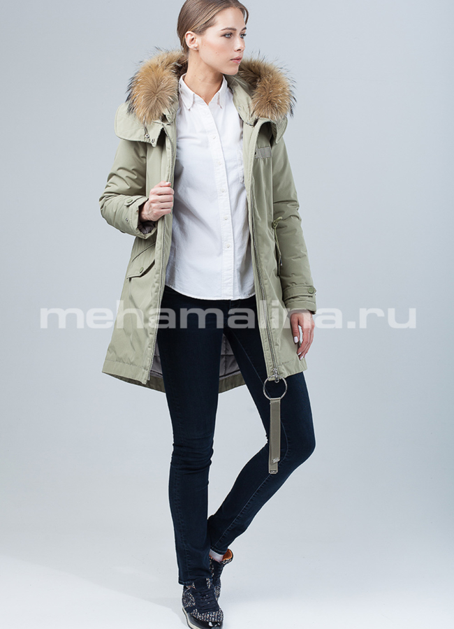 Парка зимняя с мехом модель № П-286 универмаг малина