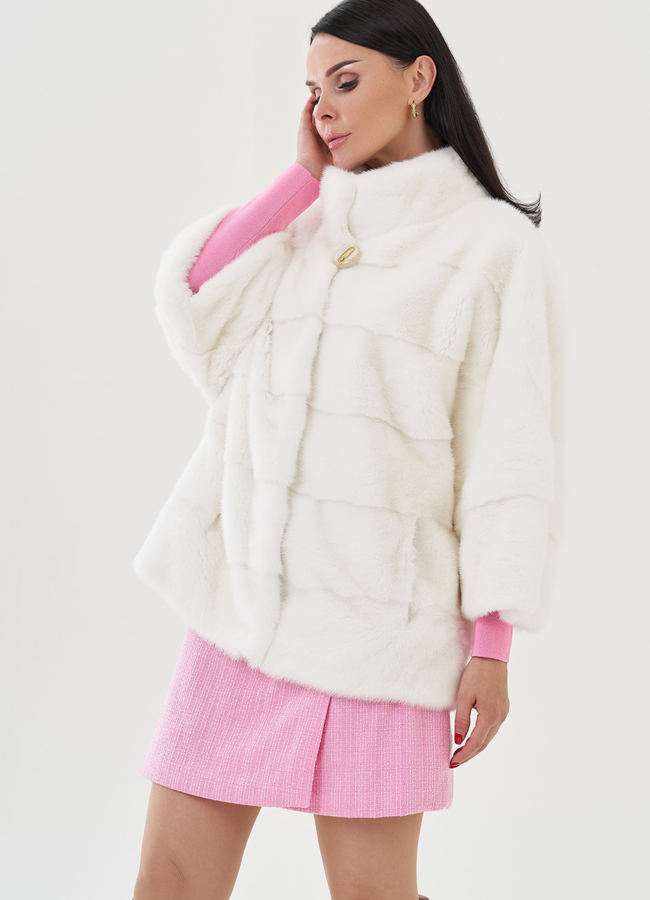 Короткая шуба из норки в белом цвете модель № 24717 меха малина