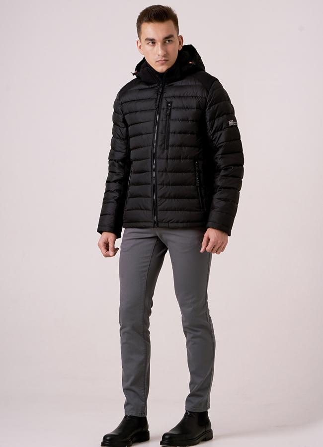 Черная куртка с климат-контролем на молнии модель № 775 в кредит