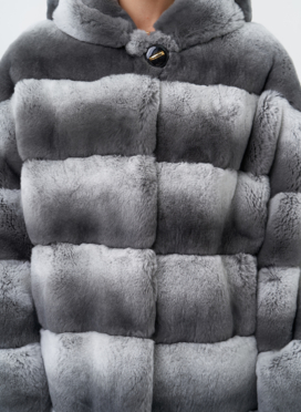 Шуба из кролика с капюшоном Шуба из кролика с капюшоном