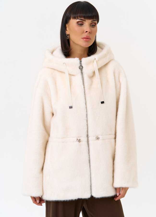 Женская светлая куртка из эко меха с капюшоном модель № 31231 в кредит Женская светлая куртка из эко меха с капюшоном модель № 31231 в кредит