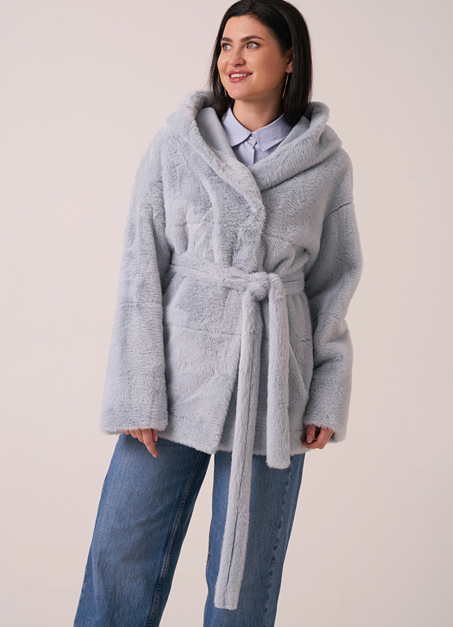 Укороченная двусторонняя шуба из искусственного меха с капюшоном  модель № 18395 универмаг малина