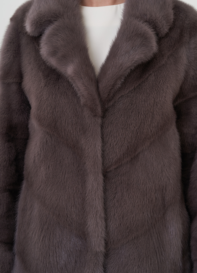 Норковая шуба с английским воротником  модель № 26018 универмаг малина