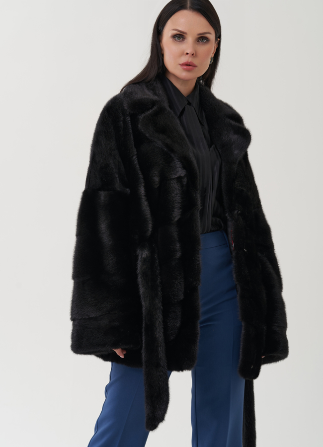 Короткая шуба из меха норки черного цвета модель № 24746 универмаг малина