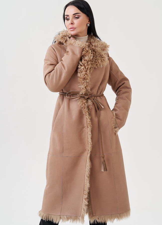 Женская дубленка с английским воротником  модель № 23910 меха малина