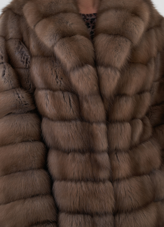 Шуба из куницы  модель № 24641 в рассрочку