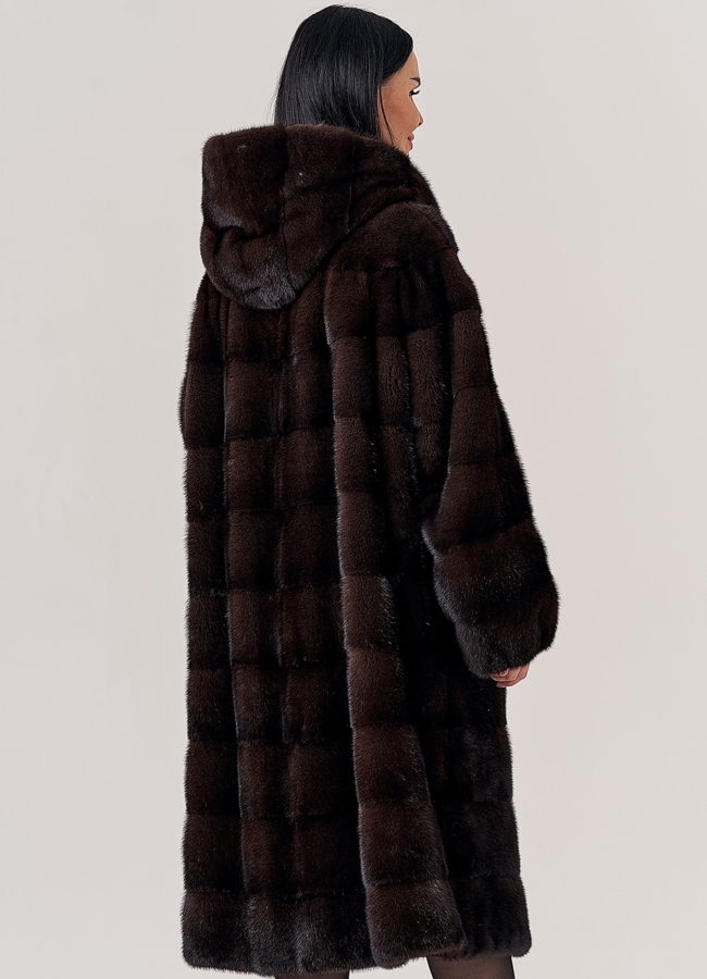 Длинная шуба из скандинавской норки модель № 67353 в кредит