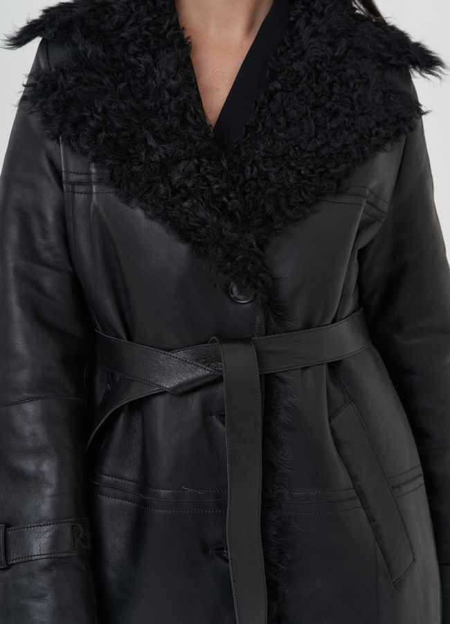 Женская дубленка с английским воротником  модель № 26047 универмаг малина