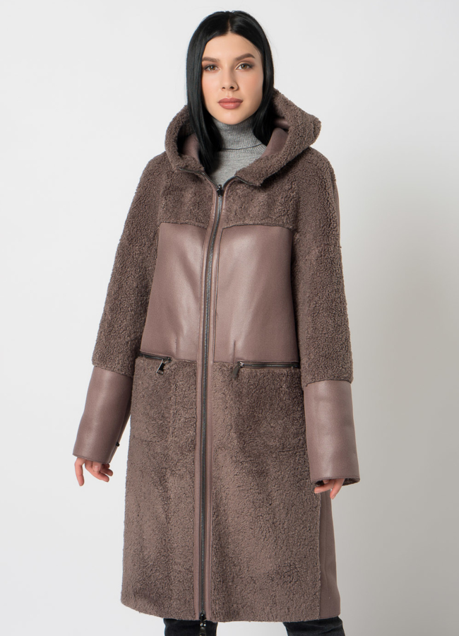 Двухстороннее пальто из эко замши с капюшоном модель № 7702 универмаг малина