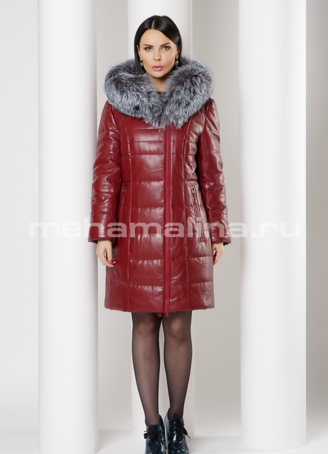 Пуховик с капюшоном в красном цвете из эко кожи модель № 8171 в кредит