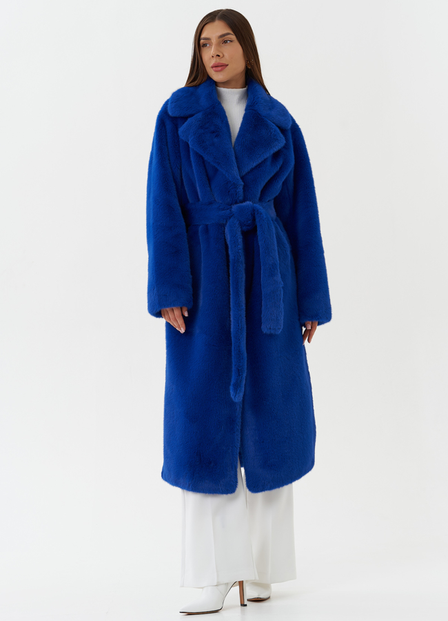 Пальто из эко меха с поясом модель № 27798 в рассрочку