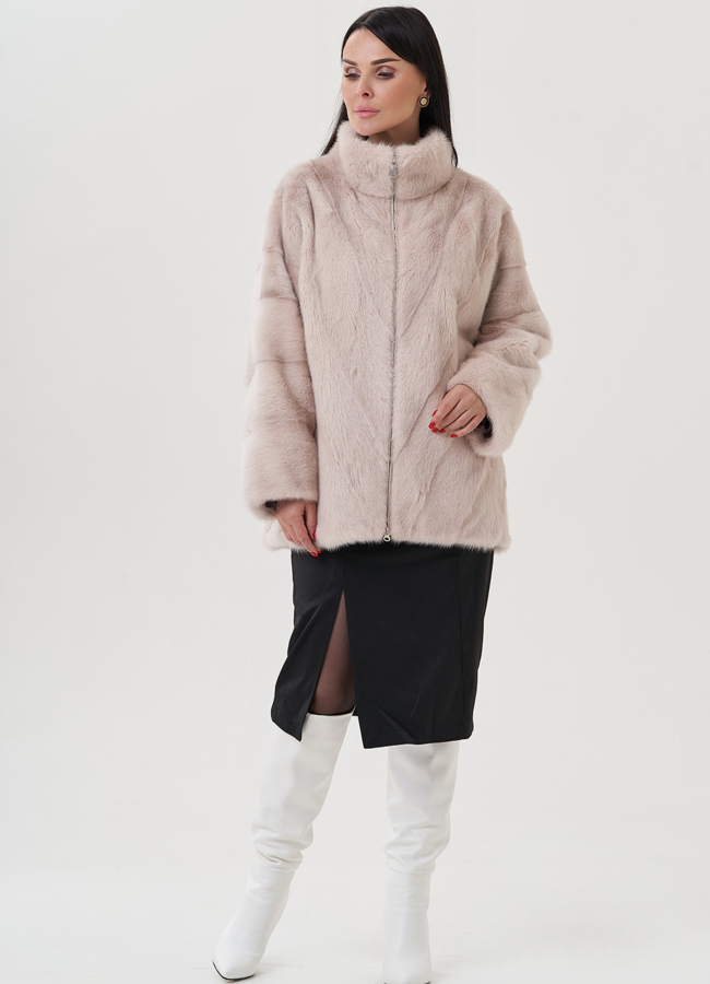 Короткая шуба из норки на молнии  модель № 82452 в рассрочку