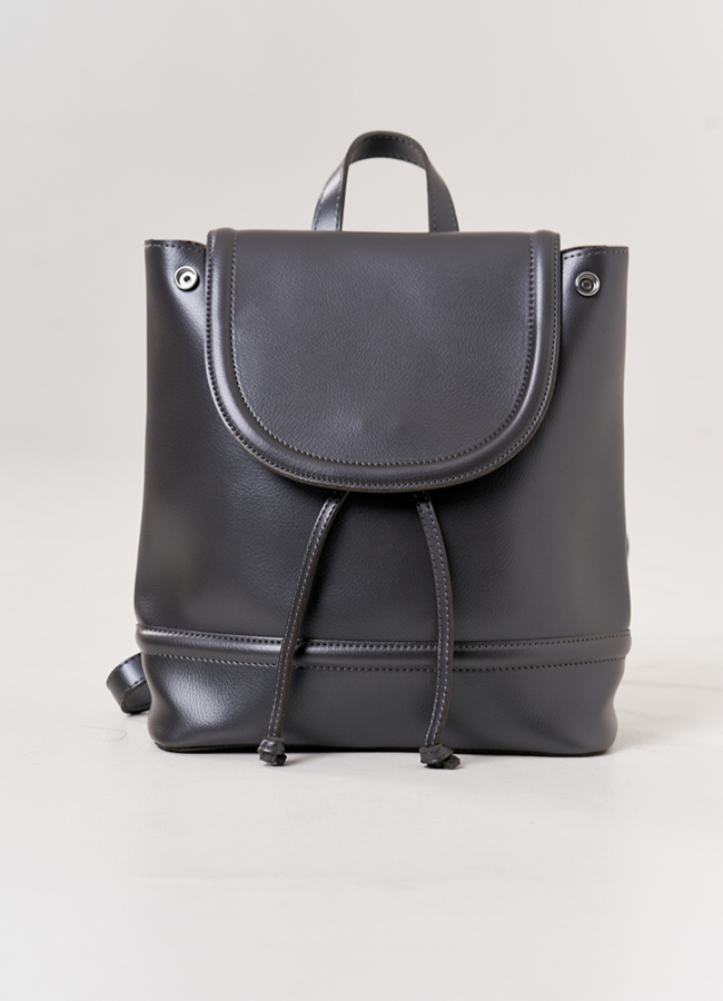 Рюкзак женский в цвете серебро модель № 5819-2 в кредит