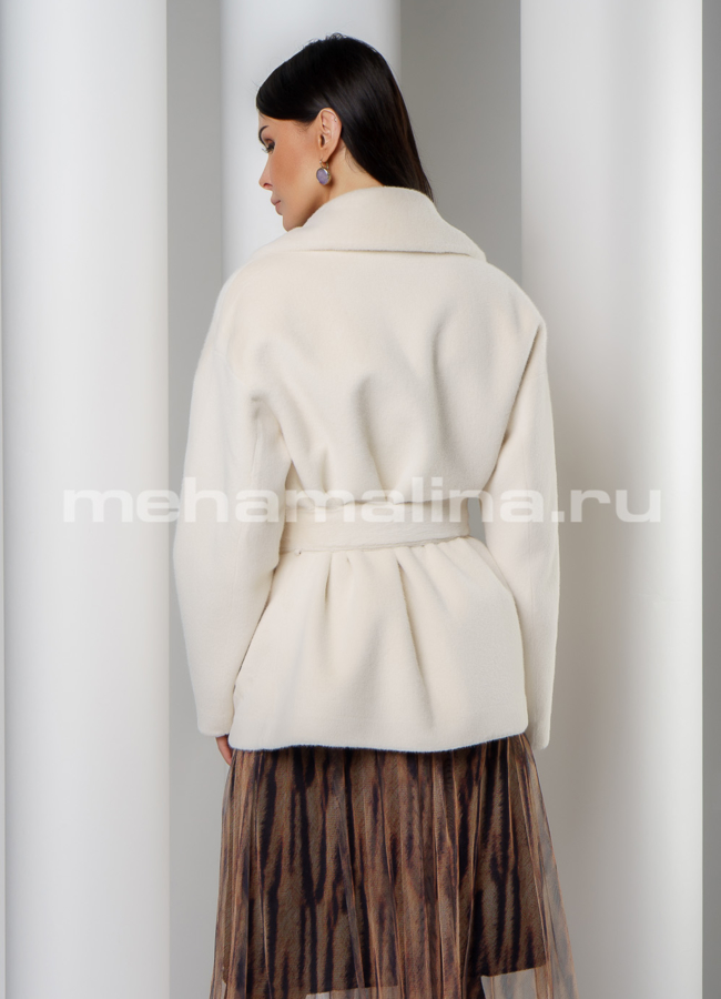 Полупальто  женское из ворсовой ткани модель № 038 в кредит