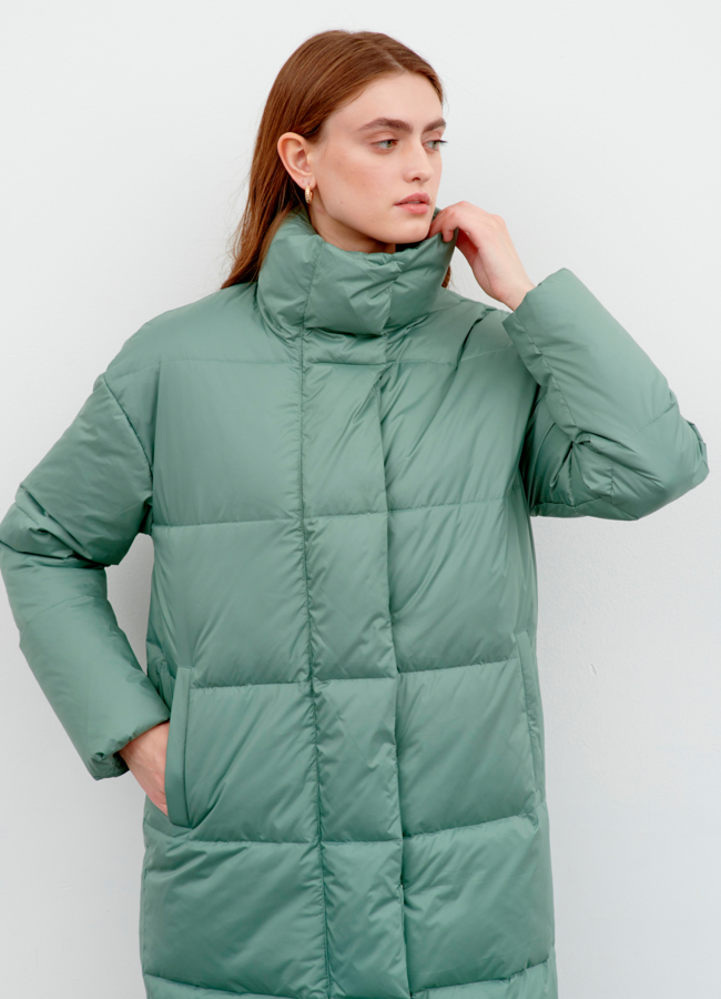 Пуховик в светло-зеленом цвете модель № 78915 в рассрочку