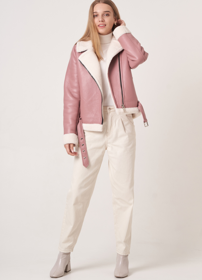 Укороченная дубленка с отделкой из белого меха модель № 2091 в рассрочку