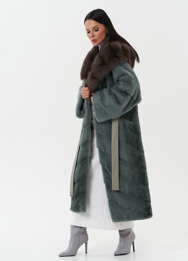 Норковая шуба с капюшоном из меха куницы модель № 27848 универмаг малина