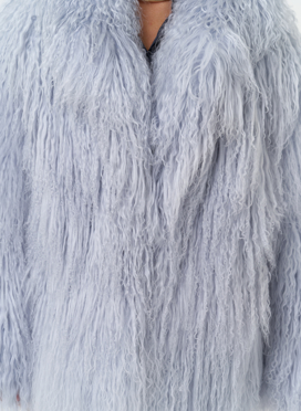 Женская шуба из меха ламы Женская шуба из меха ламы