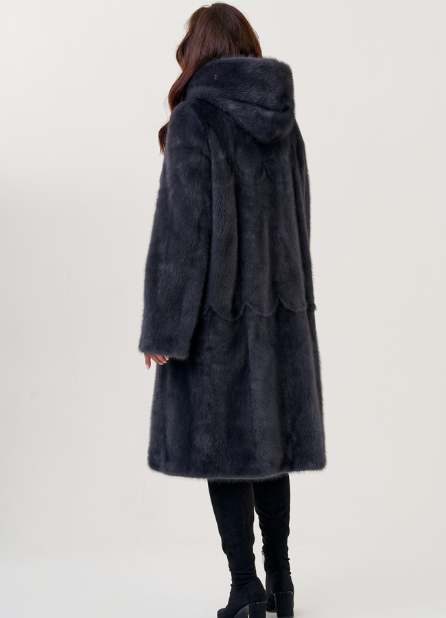 фото Удлиненная классическая шуба с капюшоном в цвете графит модель № 23166