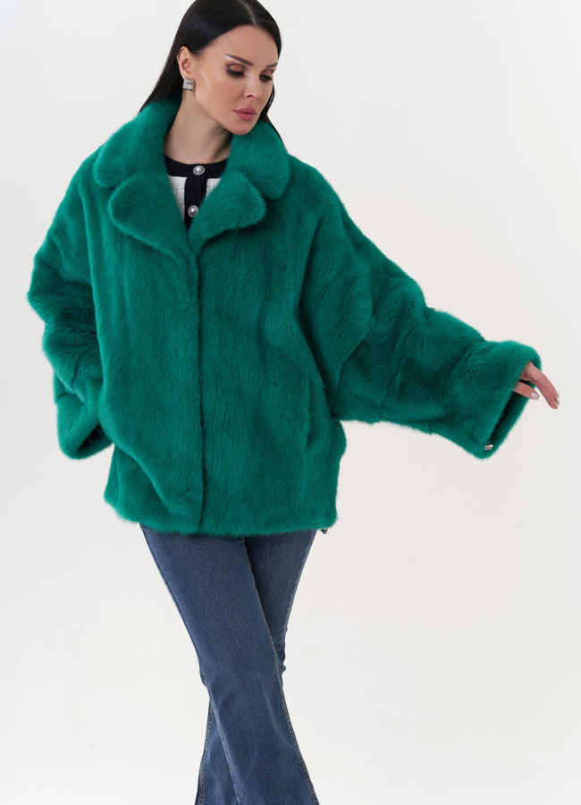 Шуба из норки зеленого цвета модель № 24813 универмаг малина