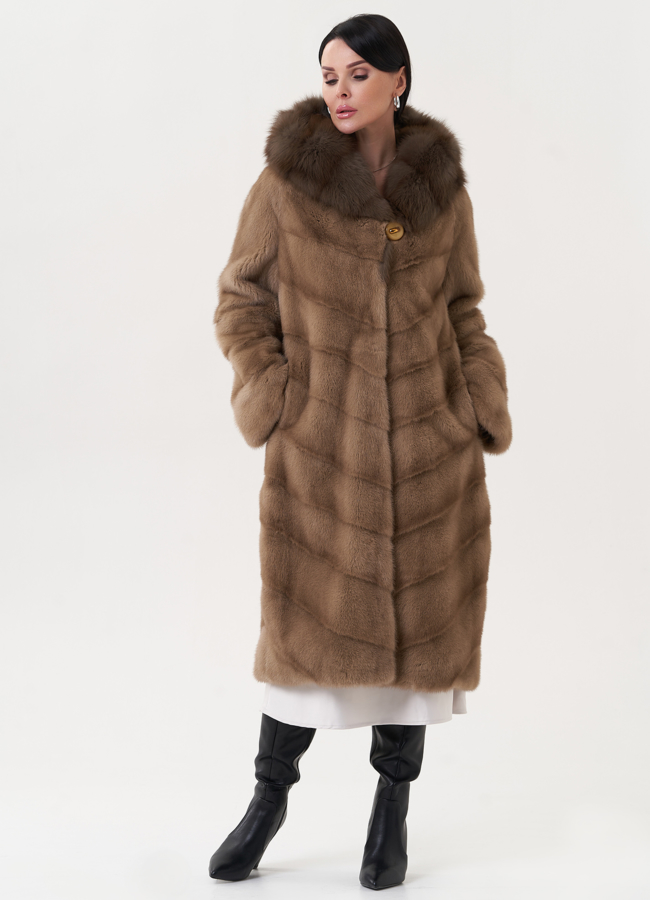 фото Норковая шуба с капюшоном из меха куницы модель № 26637