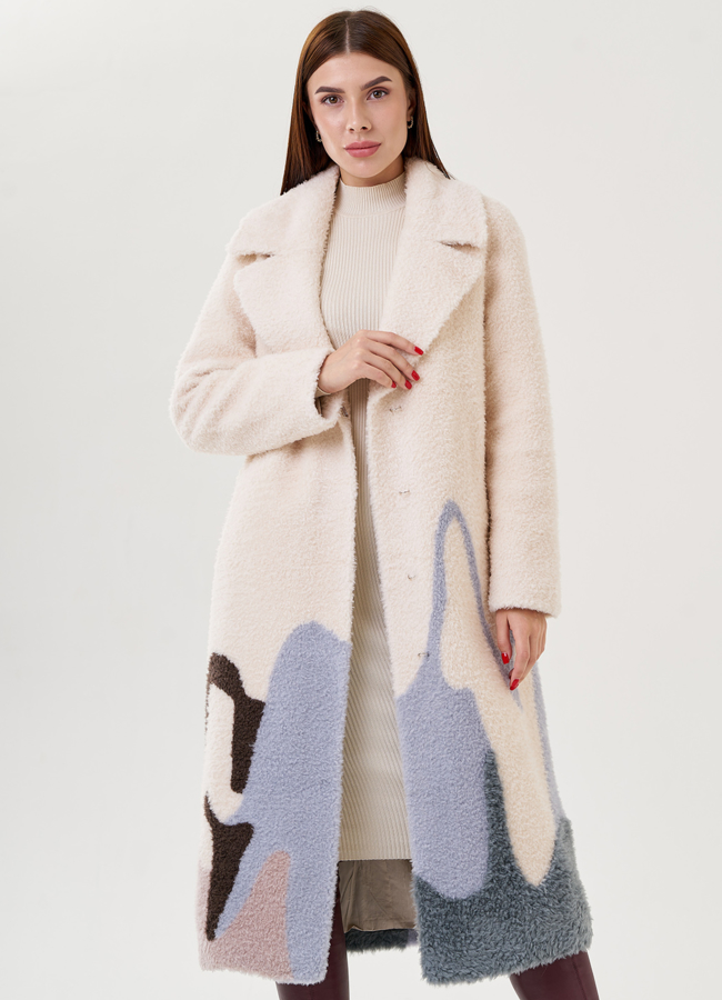 Пальто из эко меха с принтом модель № 75616 универмаг малина