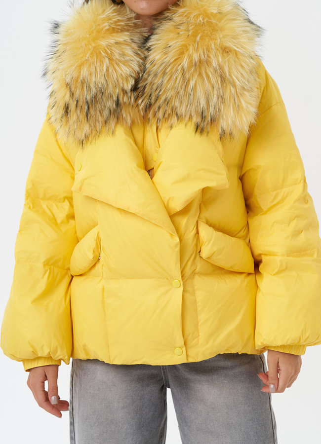 Куртка с отделкой из меха енота модель № 28832 универмаг малина