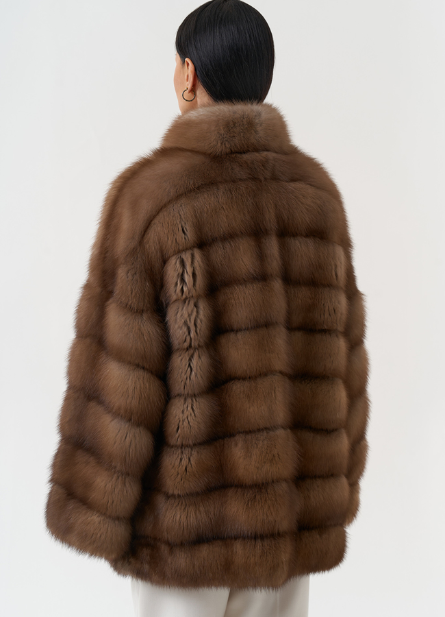 фото Шуба из куницы с воротником шаль модель № 30478 фото Шуба из куницы с воротником шаль модель № 30478