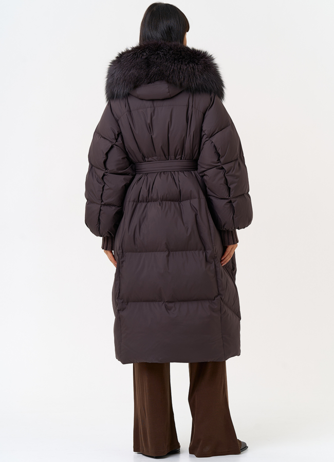 фото Женский пуховик с капюшоном из меха чернобурки модель № 31538 фото Женский пуховик с капюшоном из меха чернобурки модель № 31538