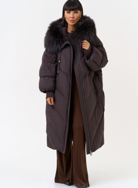 Женский пуховик с капюшоном из меха чернобурки Женский пуховик с капюшоном из меха чернобурки