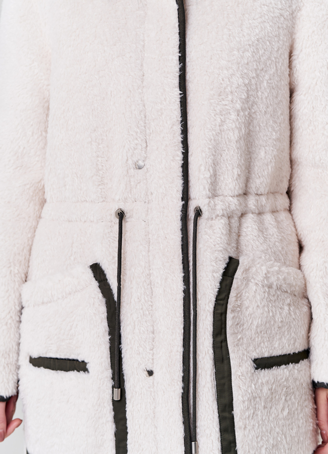 Двусторонняя парка с капюшоном зеленого цвета с енотом модель № 21133 универмаг малина