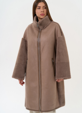 Женская двухсторонняя дубленка из эко замши с воротником стойкой Женская двухсторонняя дубленка из эко замши с воротником стойкой