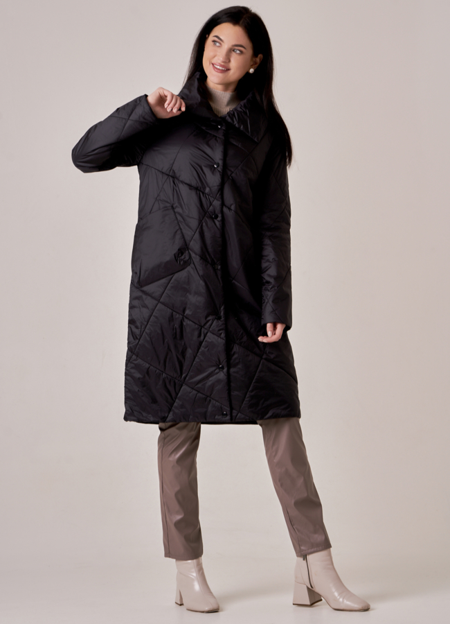 Плащ на кнопках черного цвета модель № А-10 меха малина