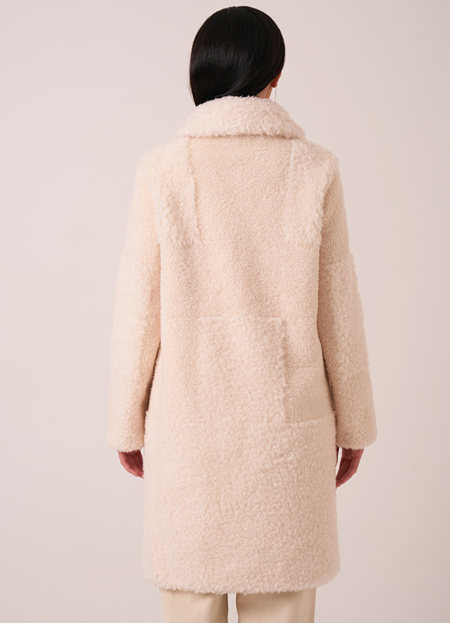 Пальто из овечьей шерсти двубортное с английским воротником модель № 88211 в кредит