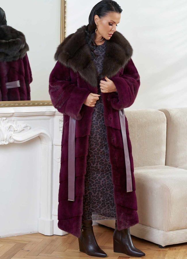 Норковая шуба с капюшоном из меха куницы модель № 28666 универмаг малина