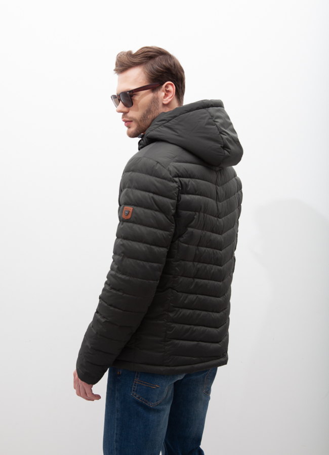 Куртка мужская  с капюшоном модель № 21013 универмаг малина