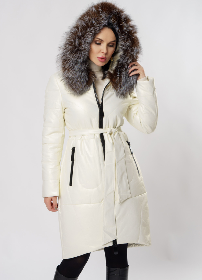 Светлый пуховик из эко кожи с капюшоном модель № W201 универмаг малина