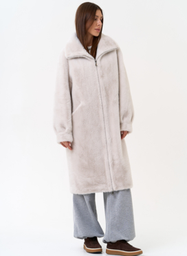 Женская шуба из эко меха с воротником стойкой