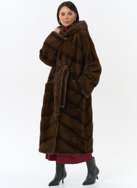 Шуба из меха норки с капюшоном