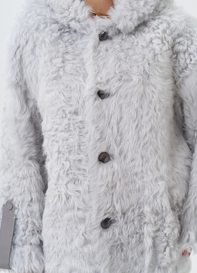 Женская натуральная дубленка с капюшоном модель № 28953 универмаг малина