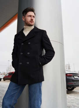 Мужское пальто черного цвета  Мужское пальто черного цвета