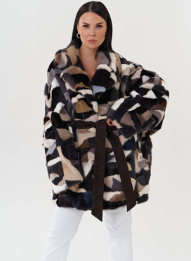 Шуба из меха норки с английским воротником