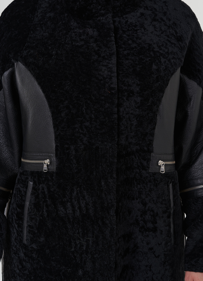 Женская дубленка черного цвета  модель № 82469 универмаг малина