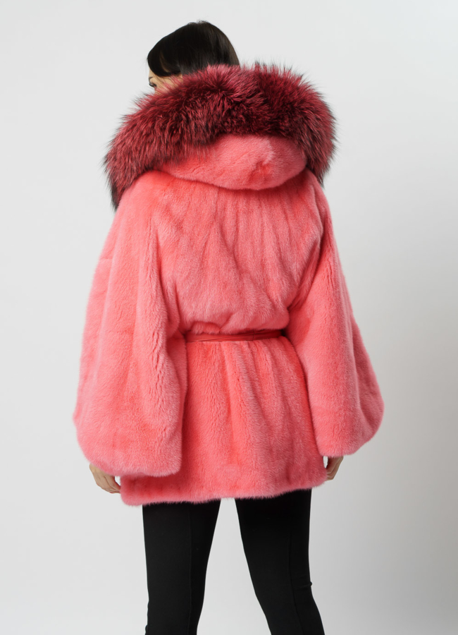 Укороченная норковая шуба с капюшоном в розовом цвете модель № 2012-8 в кредит
